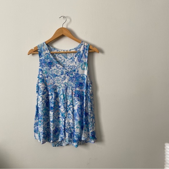 ANDREE BY UNIT Tops - 🍀Coastal Floral Andree Blue Peplum Blouse, L